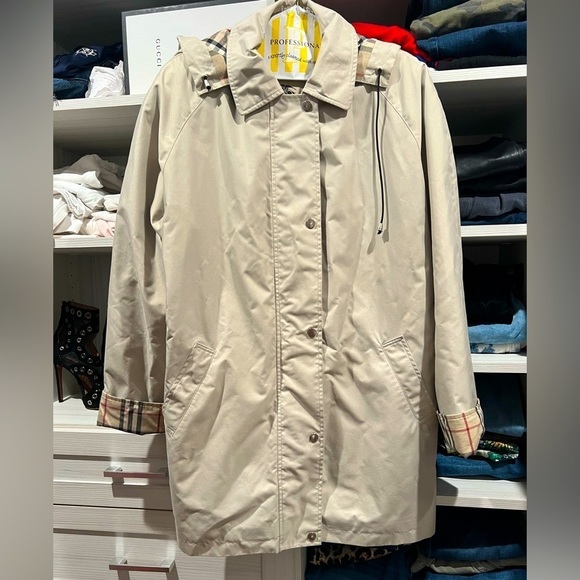 Burberry Jackets & Blazers - BURBERRY Vintage Tan Raincoat W/ Wool Winter Zip Out Lining Size 12 VGUC